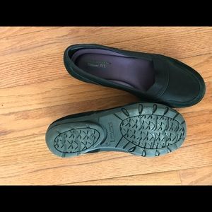 Skechers slip on